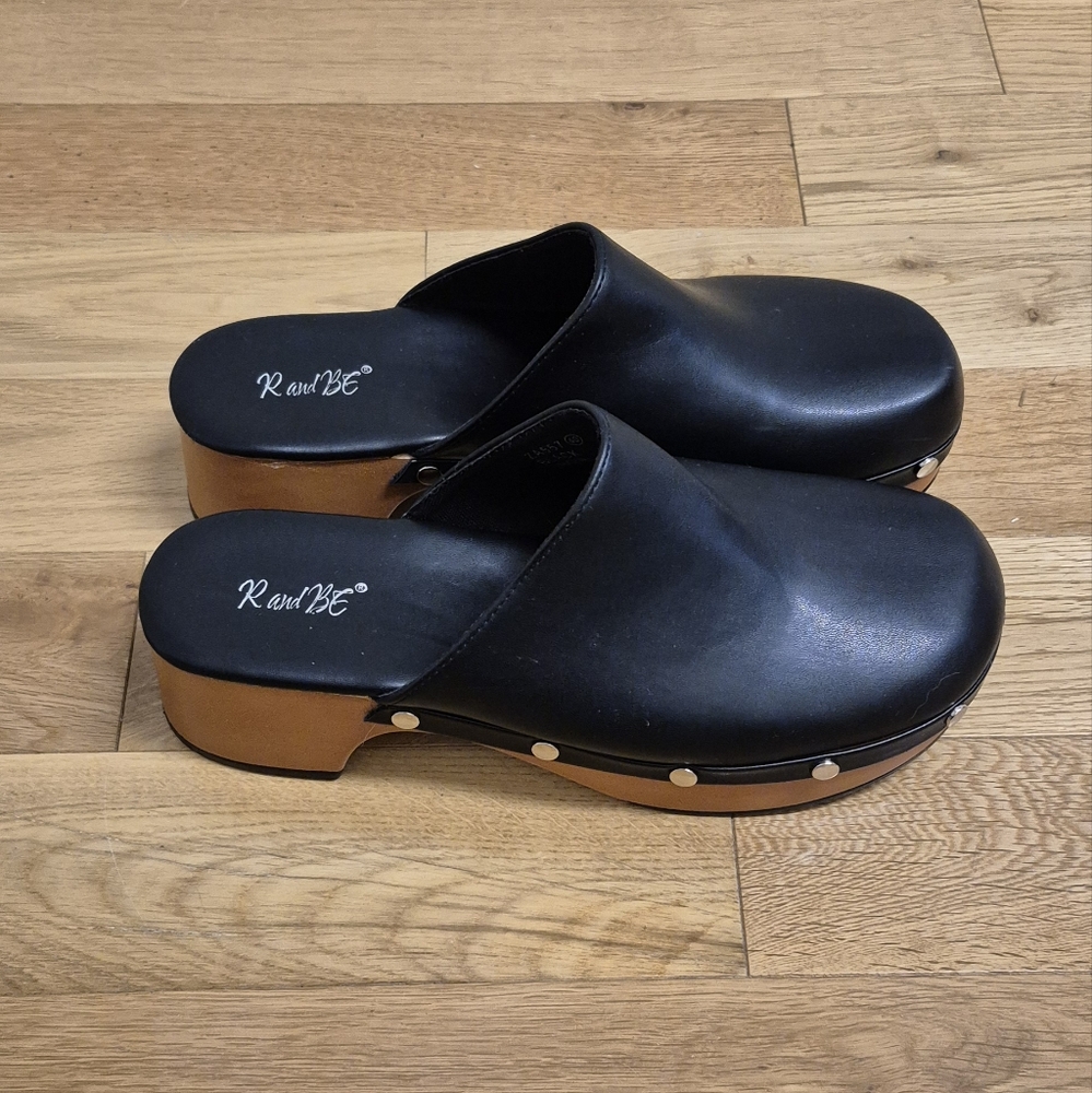 Simons Clogs